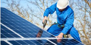Installation Maintenance Panneaux Solaires Photovoltaïques à Corsaint